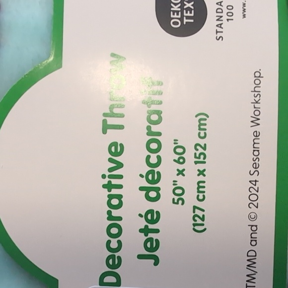 Sesame Street©️ Santa Elmo 🎅 Oversized Plush Throw Blanket, Holiday Home Accent - Picture 6 of 8